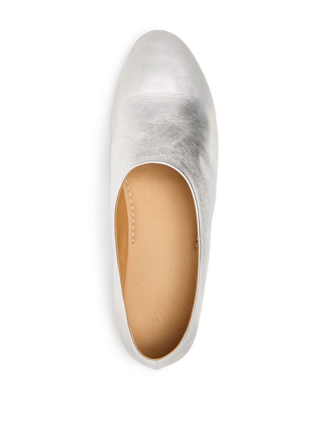 laminated leather slippers