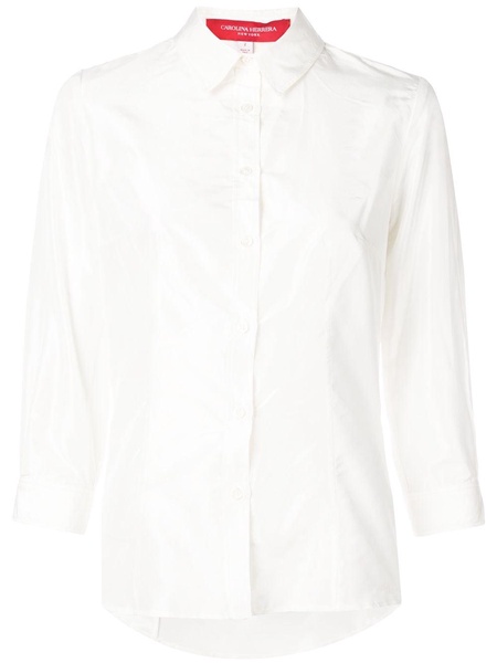 three-quarter sleeve shirt