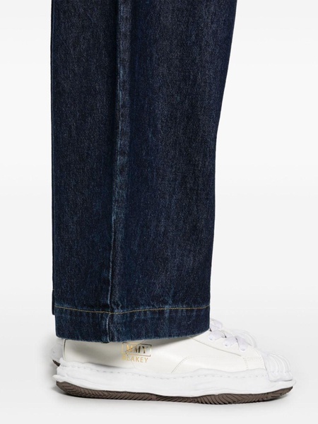 pleated jeans