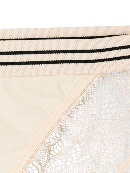 lace-detail briefs