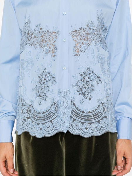 Lace-applied blouse