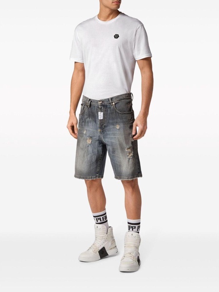 distressed-effect denim shorts