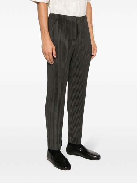 pleated straight-leg trousers