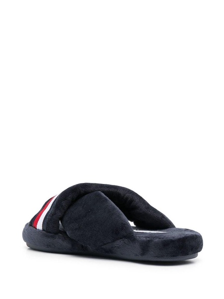 crossover straps faux-fur slippers