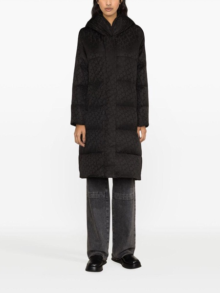 logo-jacquard quilted coat