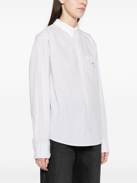 contrasting-collar shirt