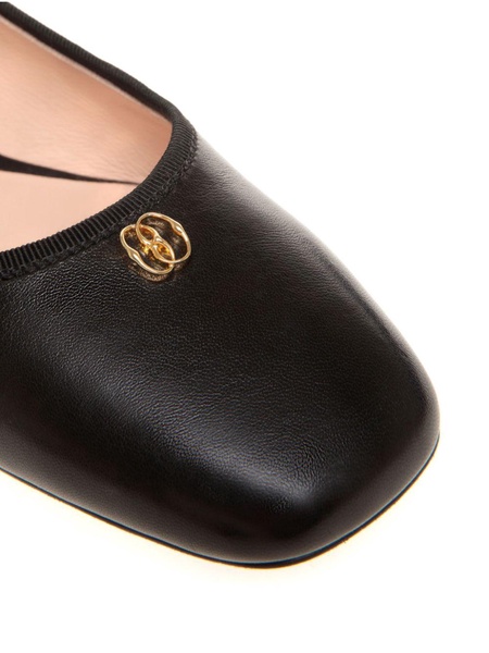 Emblem-plaque leather ballerina shoes