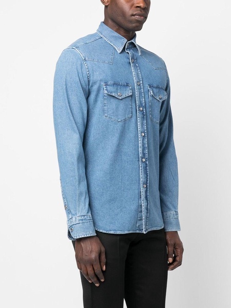 Western-style denim shirt