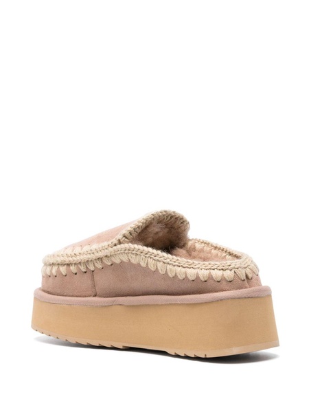 Eskimo clogs