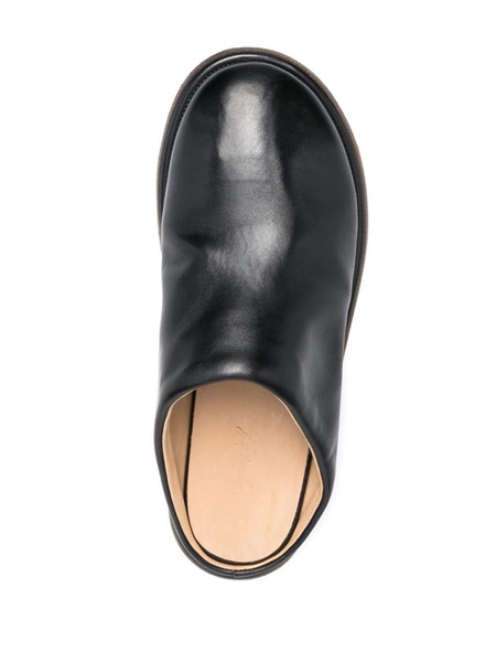 round-toe leather mules