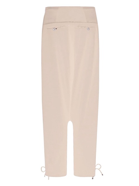 drop-crotch trousers