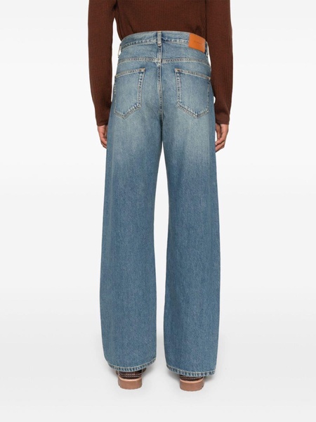 straight-leg jeans   