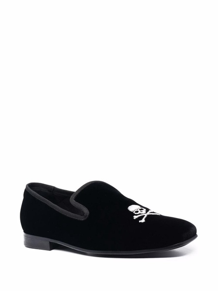 skull embroidery velvet loafers