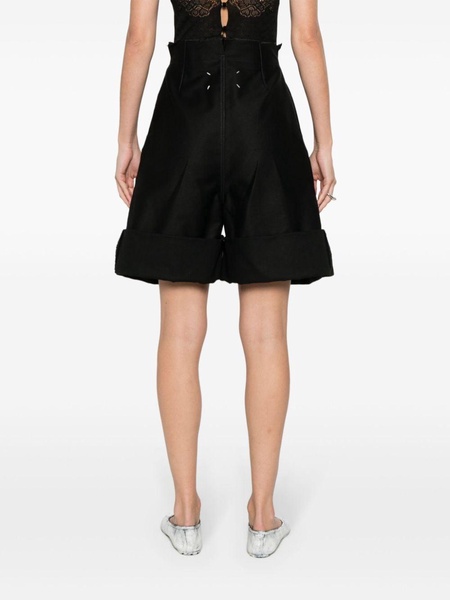 pleat-detail raw-cut shorts