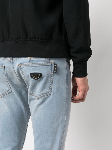 logo-plaque slim-leg jeans