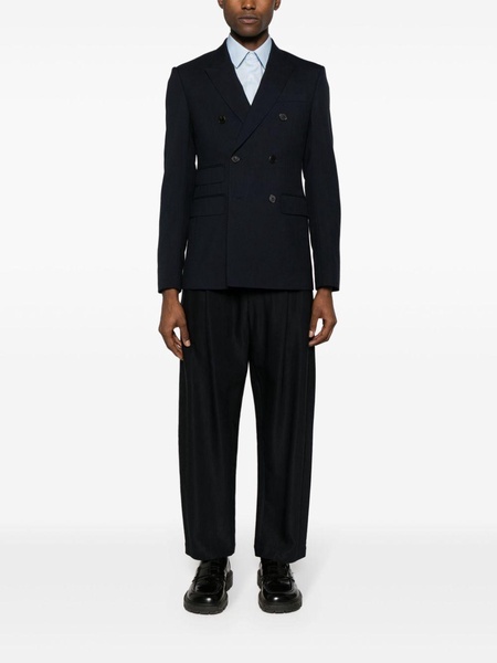 peak-lapels double-breasted blazer