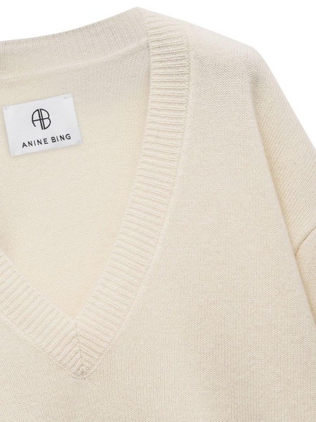 Lee V-neck cashmere jumper