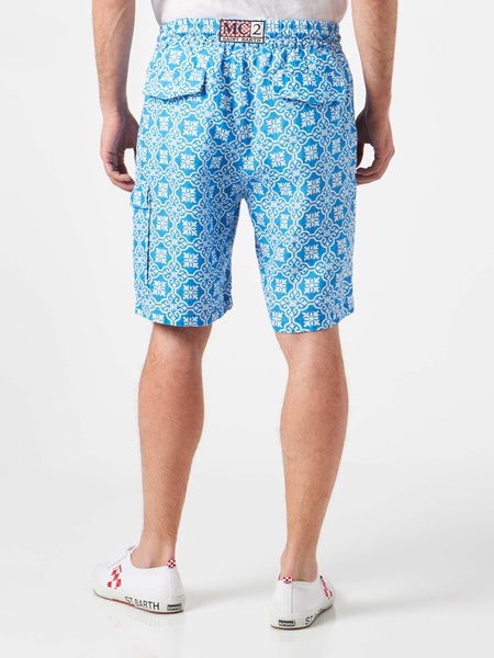 Man Linen Bermuda Shorts With White And Light Blue Majolica Print