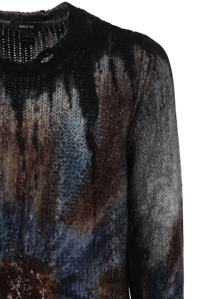 Liquid Art Effect Round Neck Pullover With Destroyed Edges