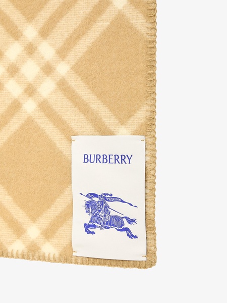 Burberry Checkered Logo Patch Scarf