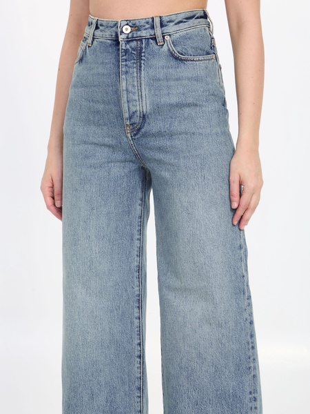 High-waisted denim jeans