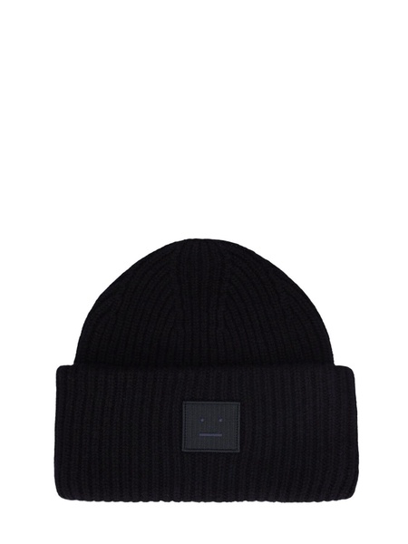 Pansy 'n Face wool beanie