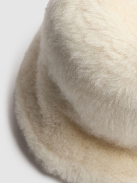 Reversible shearling bucket hat