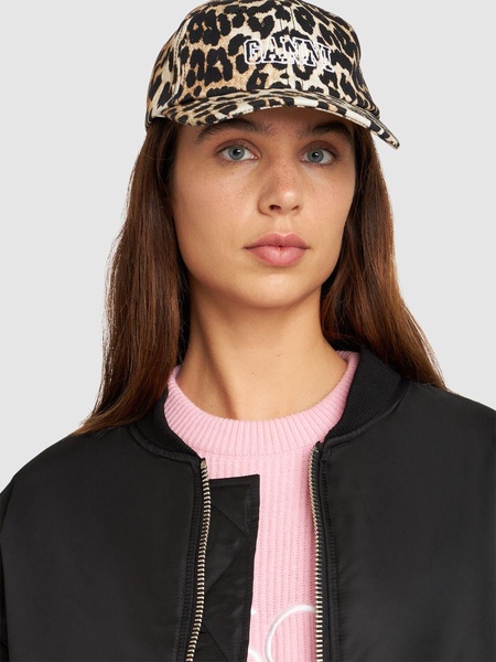 Leopard printed baseball cap