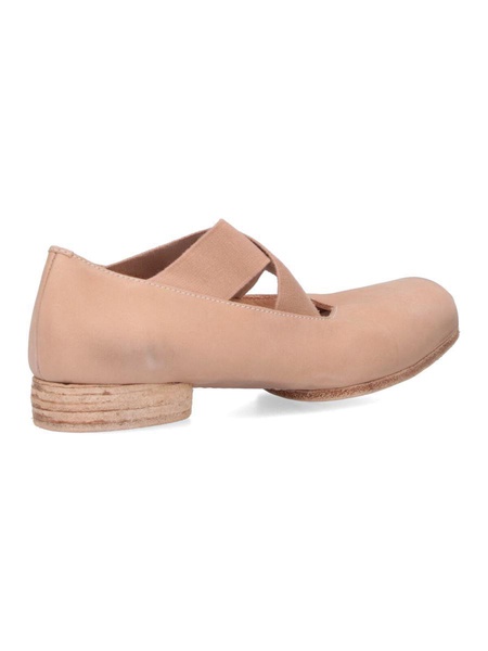 Heeled ballet flats