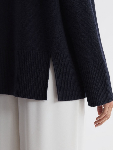 Wool-Cashmere Roll-Neck Jumper in Navy