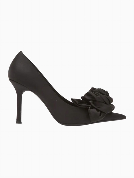 la fleur bow pump heel in black