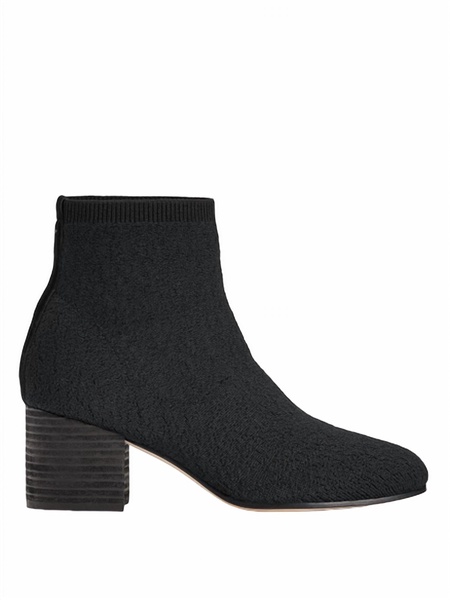 oriel ankle boot in black