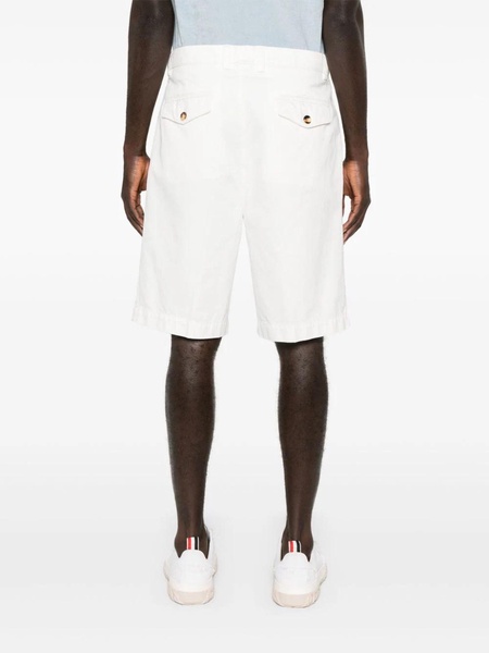 Straight leg shorts with pleated detail