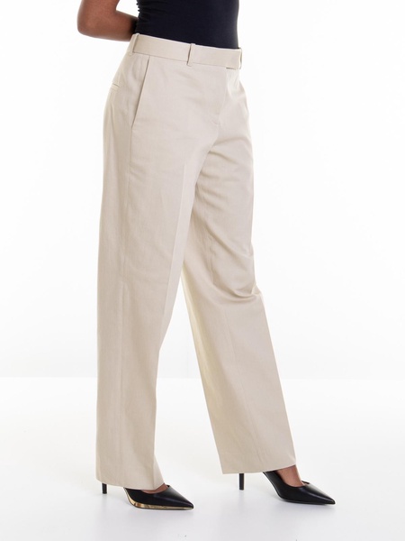 Wide leg pants with pleats