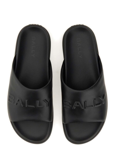 Nolan sandals