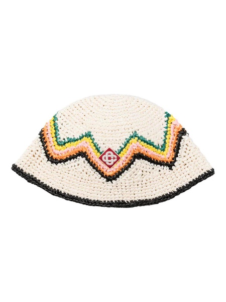 Bucket hat with patch