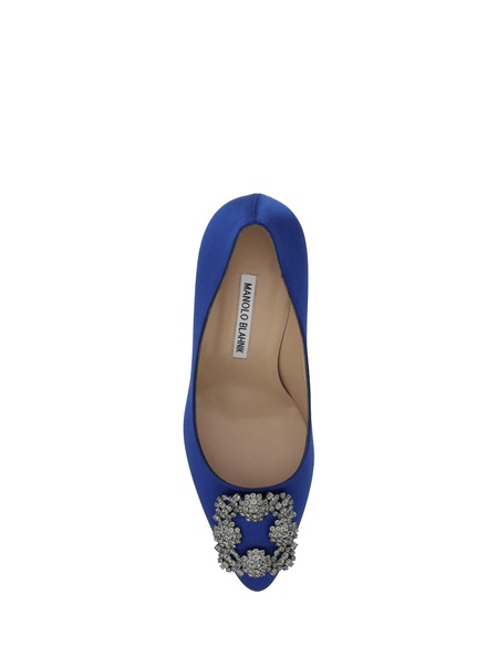 Manolo Blahnik Women Hangisi Pumps