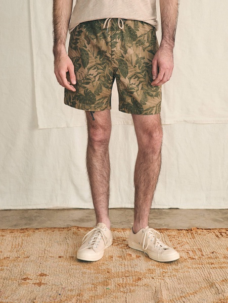 Essential Drawstring Short (6.5" Inseam) - Olive Jungle Tropical