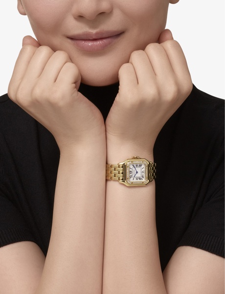 CRWJPN0016 Panthère de Cartier medium 18ct yellow-gold and 0.31ct brilliant-cut diamond quartz watch