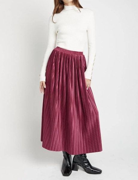 rozlyn pleated midi skirt in mulberry