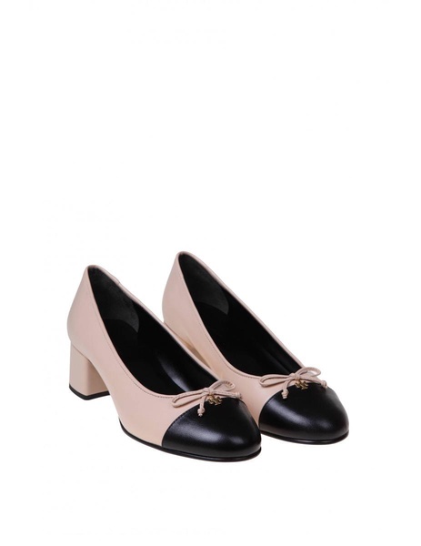 Pump Cap-toe In Leather With Bow