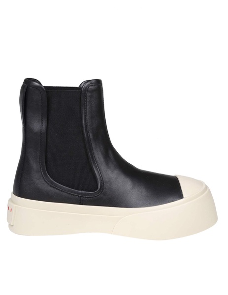 Chelsea Ankle Boots In Black Nappa