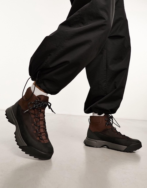 Sorel Scout 87 mid waterproof boots in brown