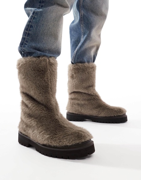 ASOS DESIGN pull on boots in brown faux fur