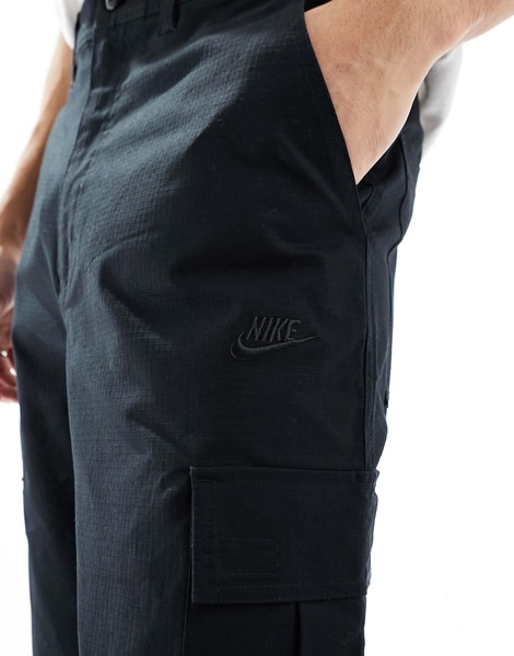 Nike Club woven cargo pants in black