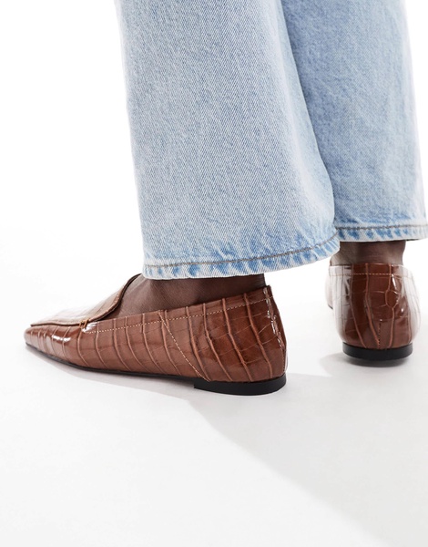 ASOS DESIGN Modern slim loafers in brown