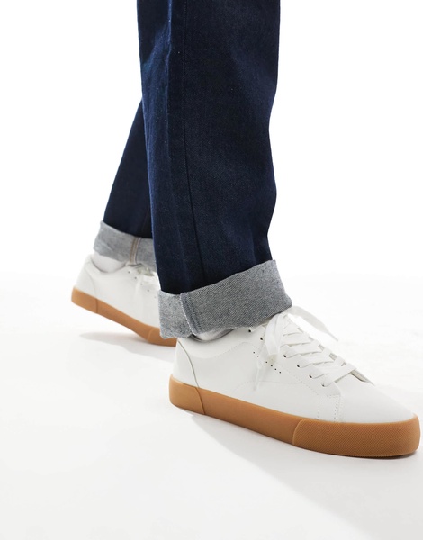 Bershka lace up retro sole sneakers in white