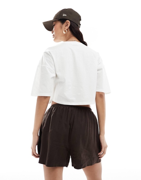 Cotton On relaxed shorts in linen mix in brown