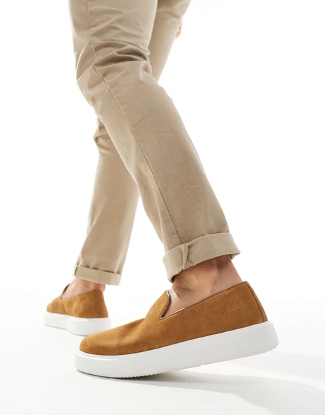 Walk London Robbie Weave Slip Ons In Tan Suede