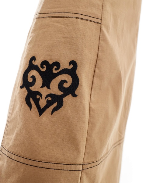 COLLUSION ripstop maxi skirt with contrast stitch and embroidery emblem in camel